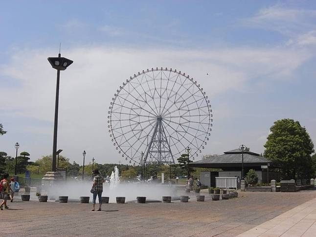 観覧車が有名な葛西臨海公園までは自転車でもおでかけ可能。