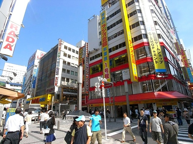 日本最大の家電量販店街、秋葉原の街も実は徒歩圏内！！