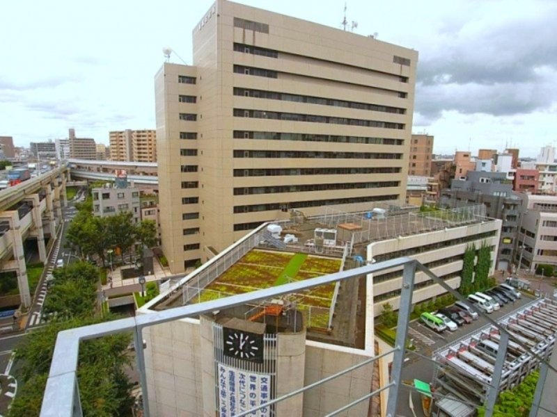 都営三田線の板橋区役所前駅。その名のとおり目の前に区役所がある便利な立地